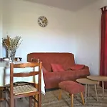 Apartment Zita With 1 Bedroom In Relaxing Surroundings Near Umag